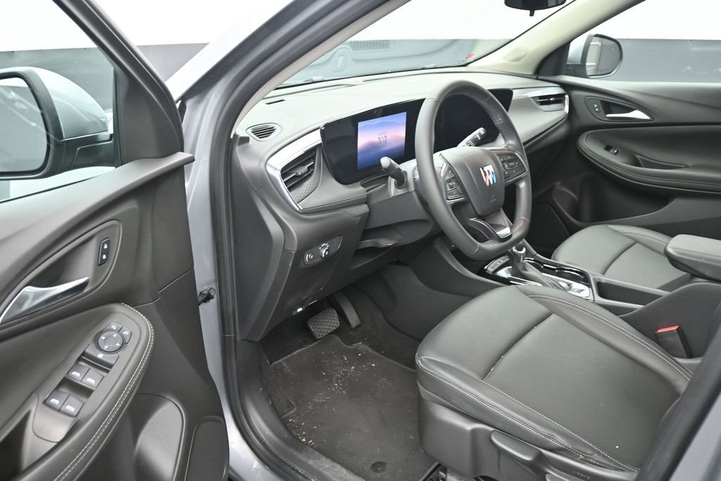 Used 2024 Buick Encore GX Sport Touring FWD image 10