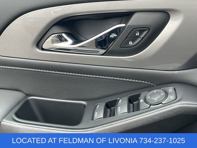 Used 2023 Chevrolet Traverse LT FWD image 22