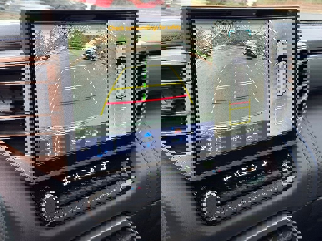 Used 2026 Toyota Sequoia Platinum image 32