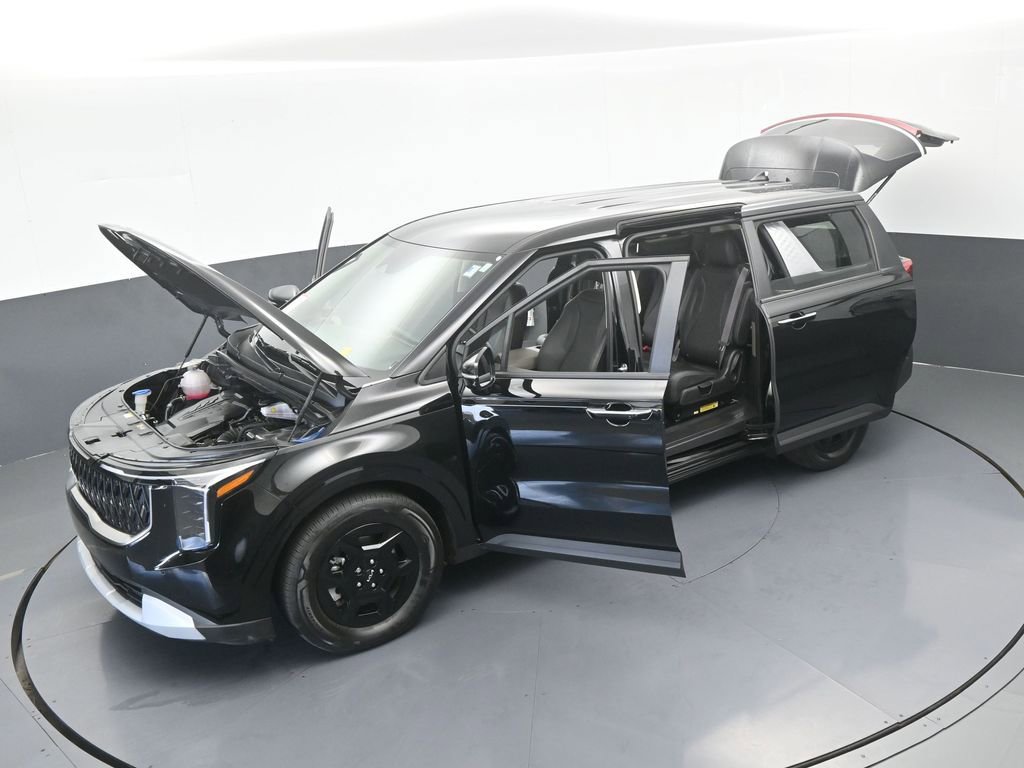 Used 2025 Kia Carnival image 62