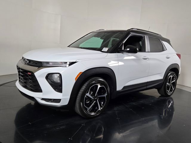 Used 2023 Chevrolet TrailBlazer RS w/ Convenience Package image 2