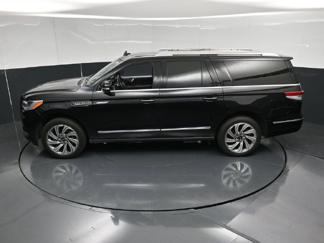 Used 2022 Lincoln Navigator L Reserve AWD/4WD image 58