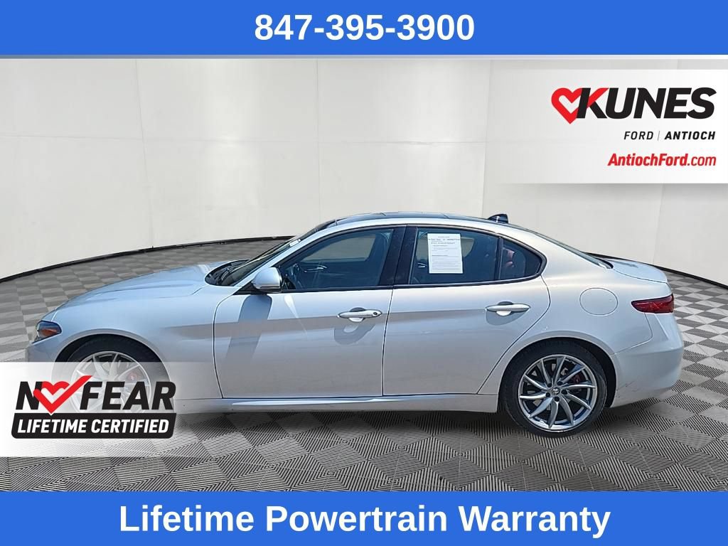 Used 2023 Alfa Romeo Giulia Sprint RWD image 4