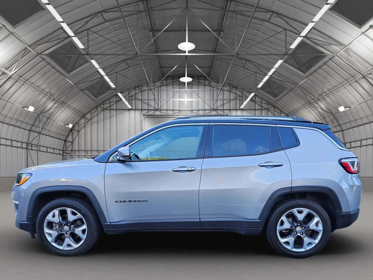 Used 2019 Jeep Compass Limited image 3