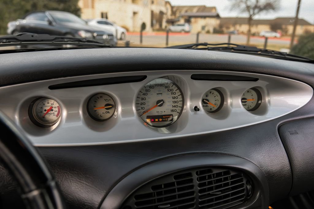 Used 2001 Chrysler Prowler RWD image 12