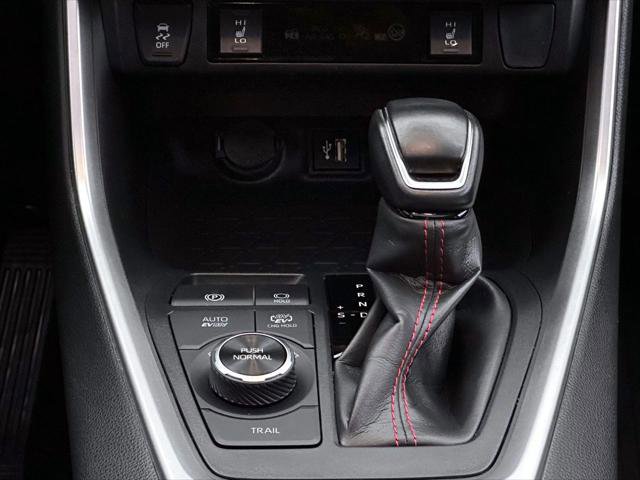 Certified 2023 Toyota RAV4 SE image 18