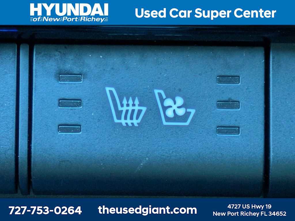 Certified 2022 Hyundai Elantra Limited FWD image 24