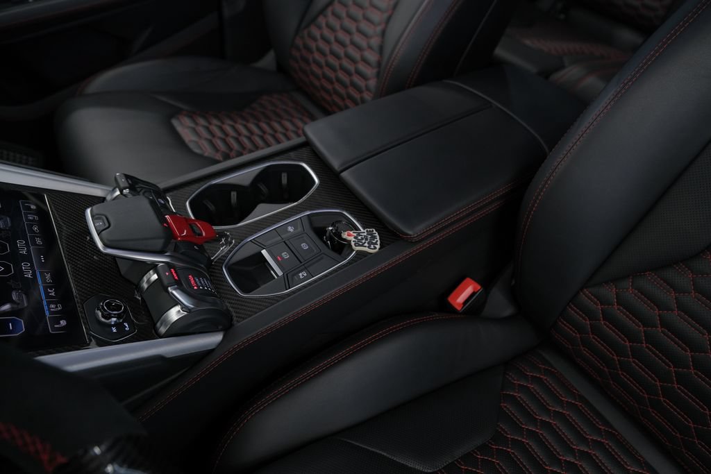 Used 2021 Lamborghini Urus AWD/4WD image 30
