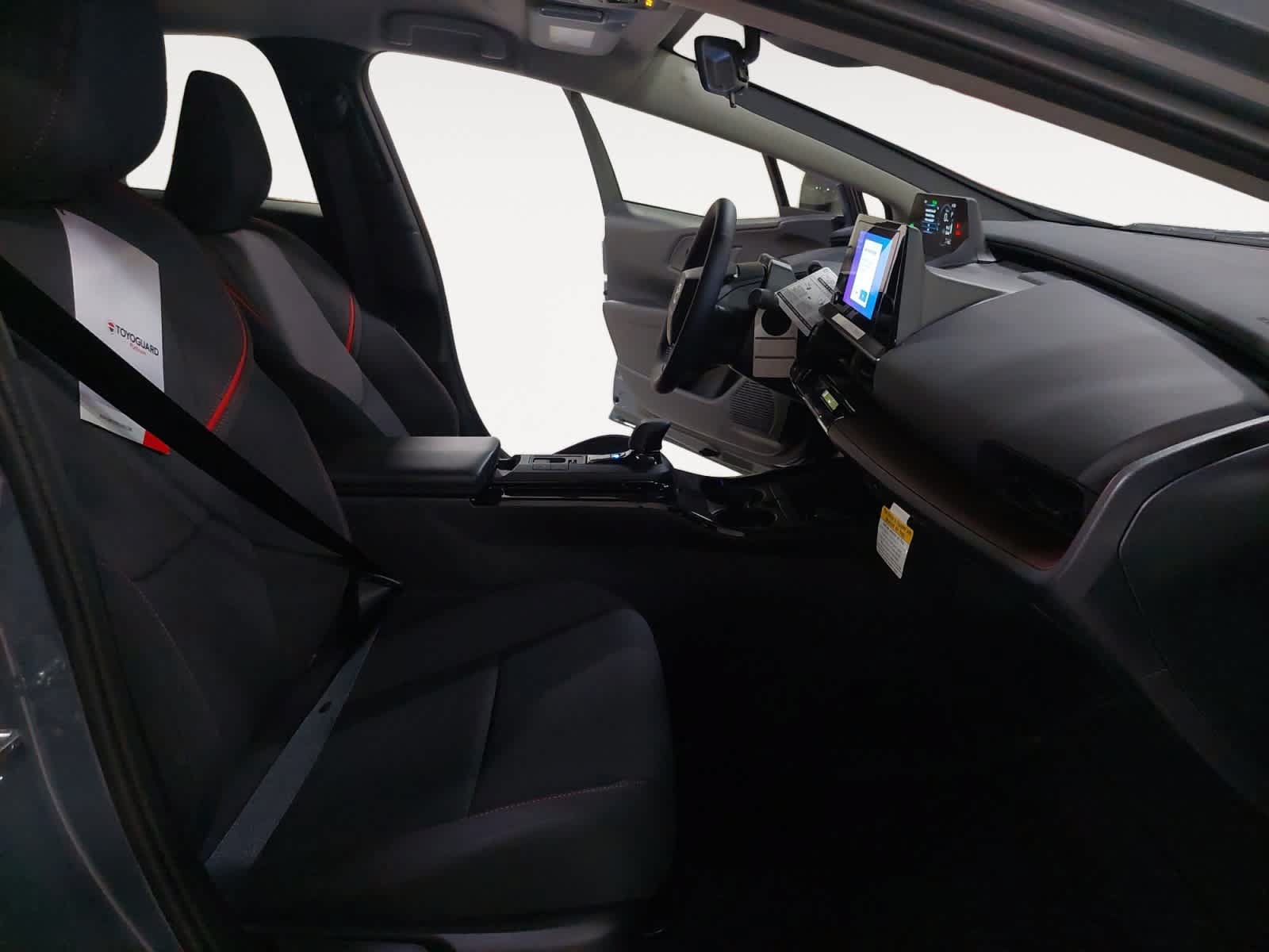 New 2025 Toyota Prius Plug-In Hybrid FWD image 18