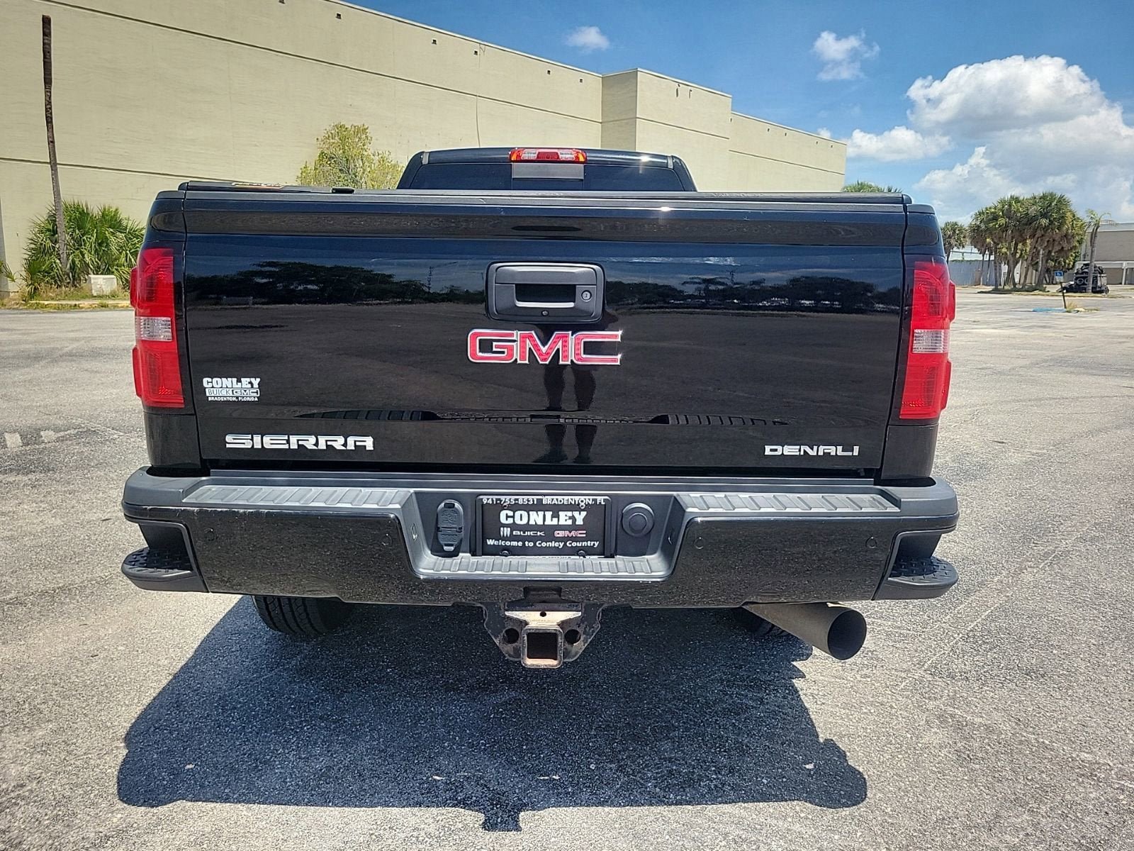 Used 2015 GMC Sierra 3500 Denali w/ Duramax Plus Package AWD/4WD image 6