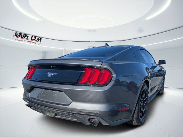 Used 2023 Ford Mustang Premium image 3