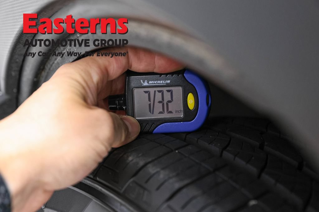 Used 2022 Subaru Ascent Touring AWD/4WD image 32