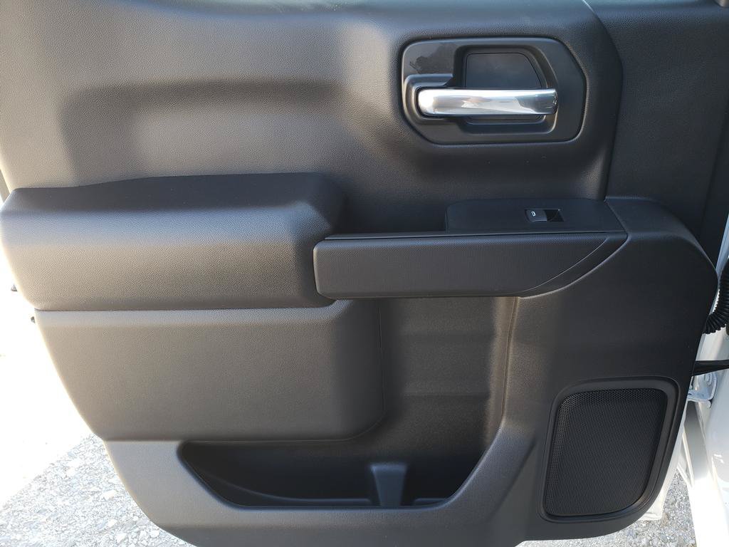 New 2026 Chevrolet Silverado 1500 Custom AWD/4WD image 18