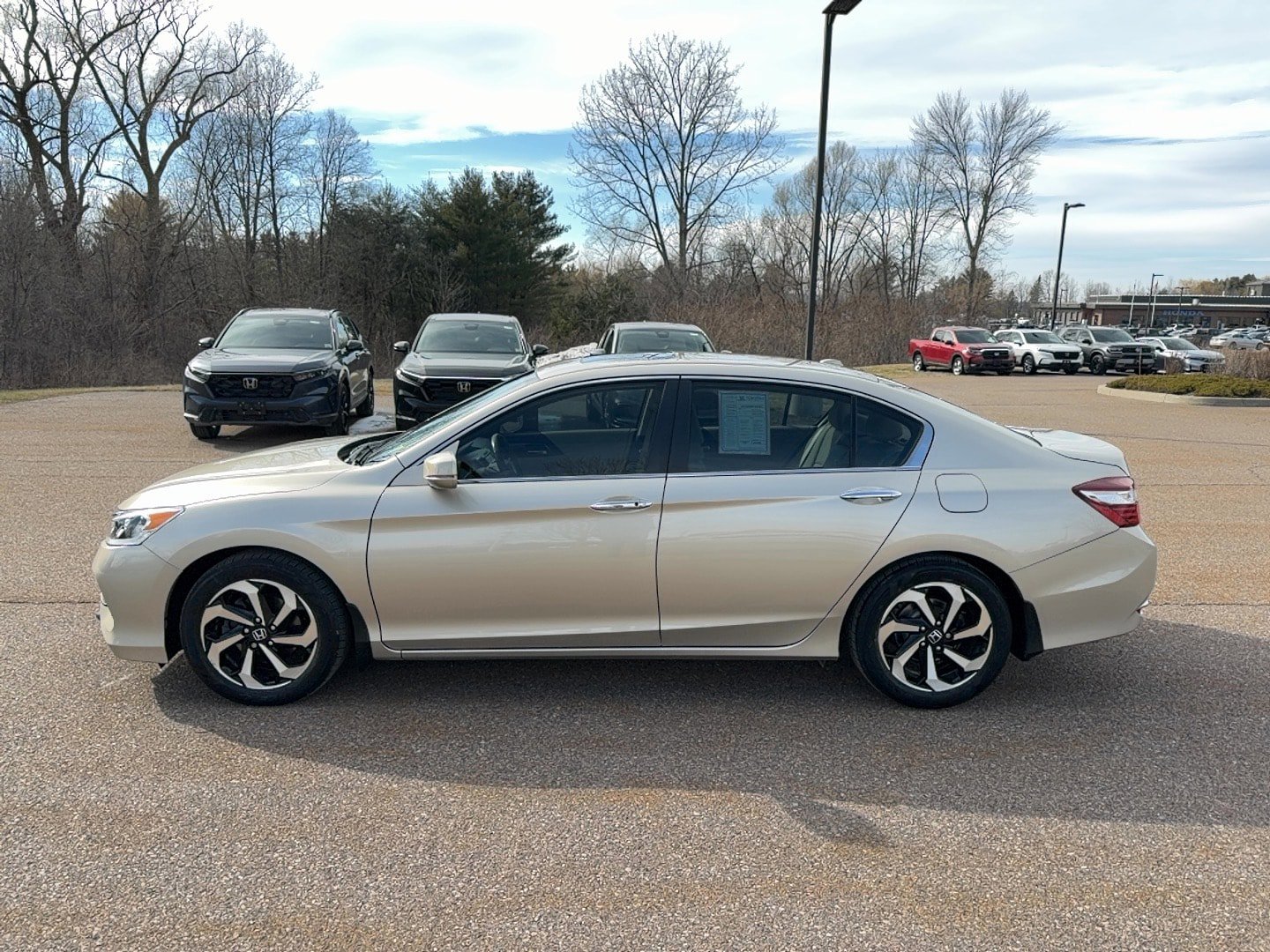 Certified 2017 Honda Accord EX-L image 8