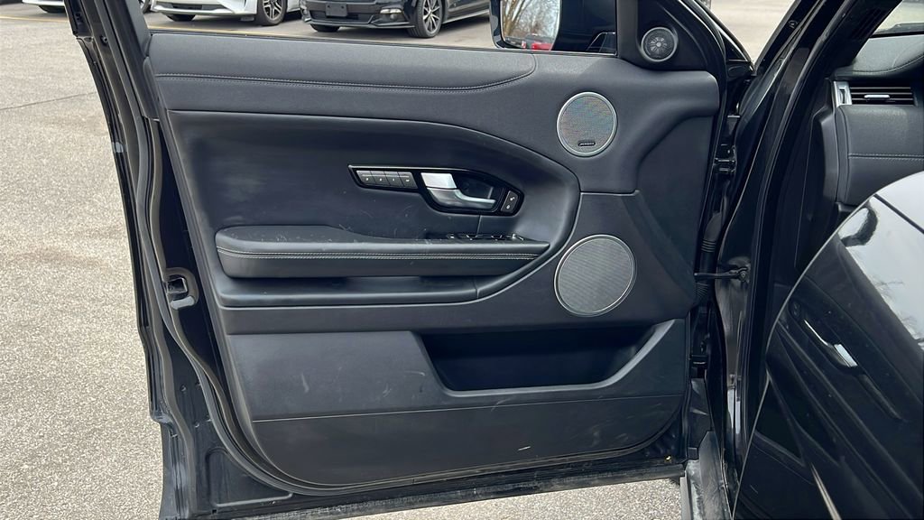 Used 2016 Land Rover Range Rover Evoque HSE Dynamic image 9