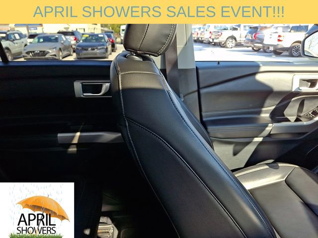 Certified 2022 Ford Explorer XLT w/ Equipment Group 202A image 13