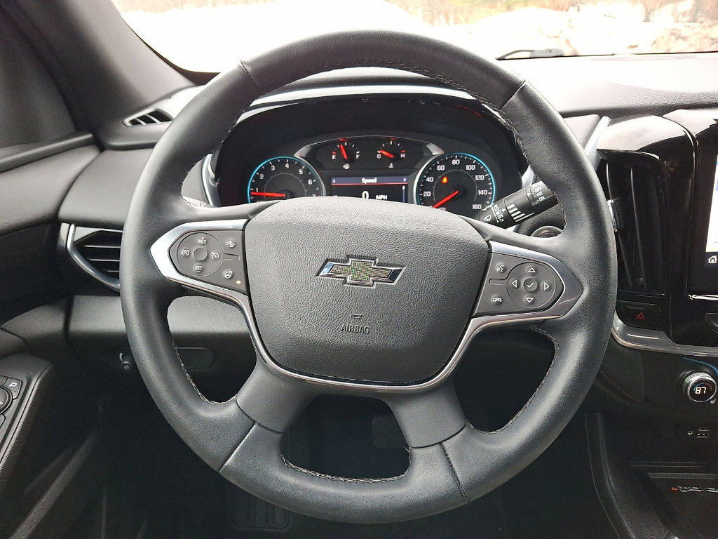 Used 2023 Chevrolet Traverse RS image 17