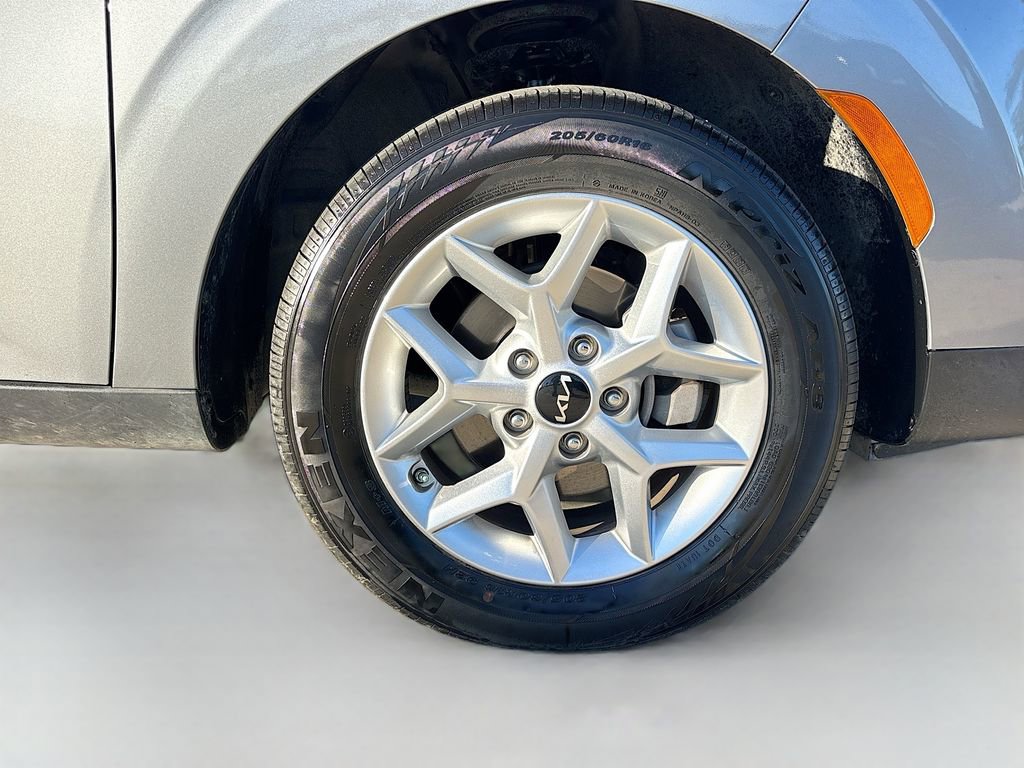 Used 2025 Kia Soul LX w/ LX Technology Package image 29