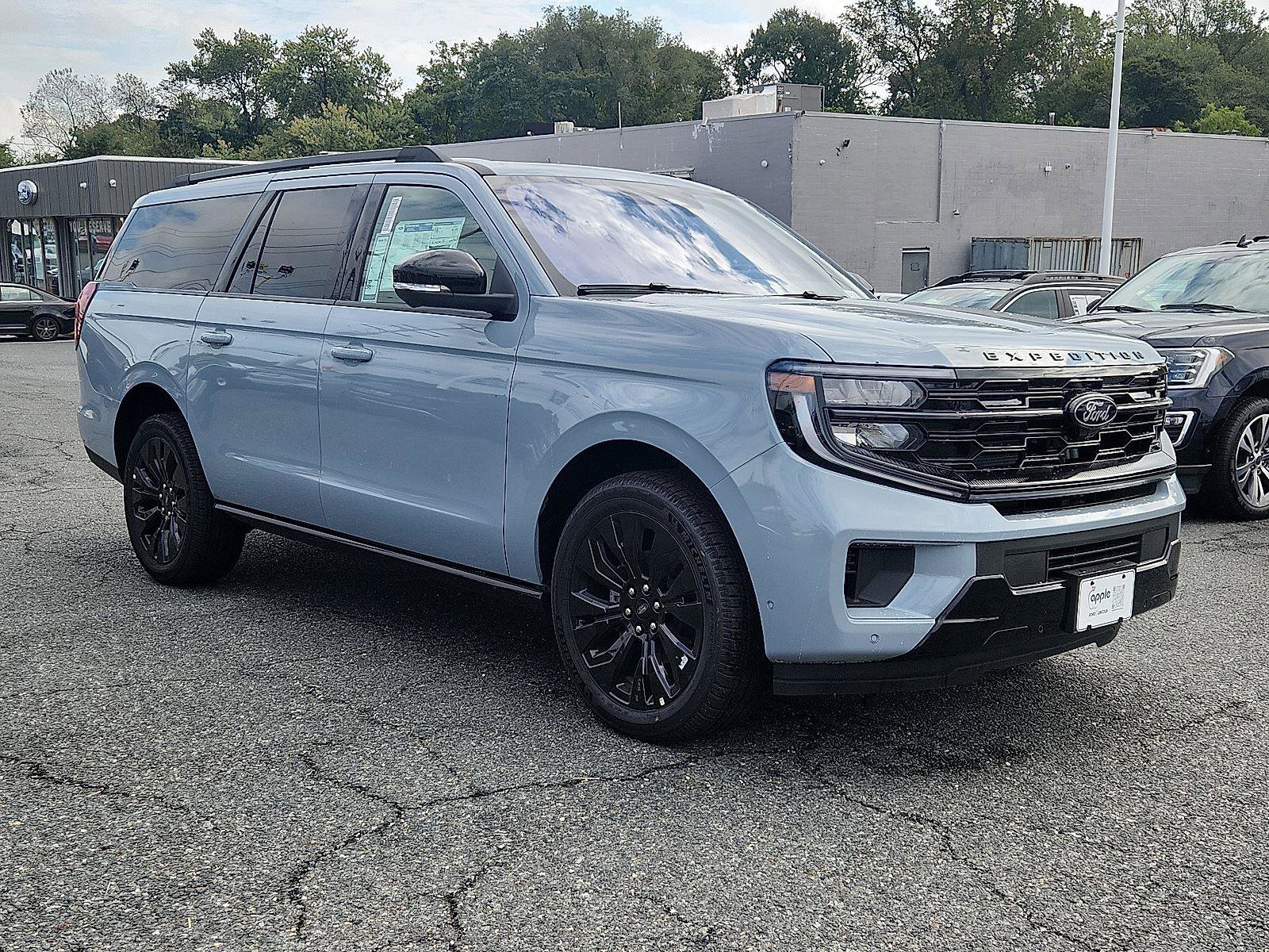 New 2025 Ford Expedition Max Platinum image 2