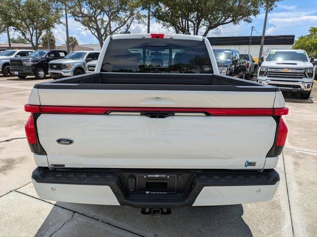Used 2023 Ford F150 Lightning Platinum image 5