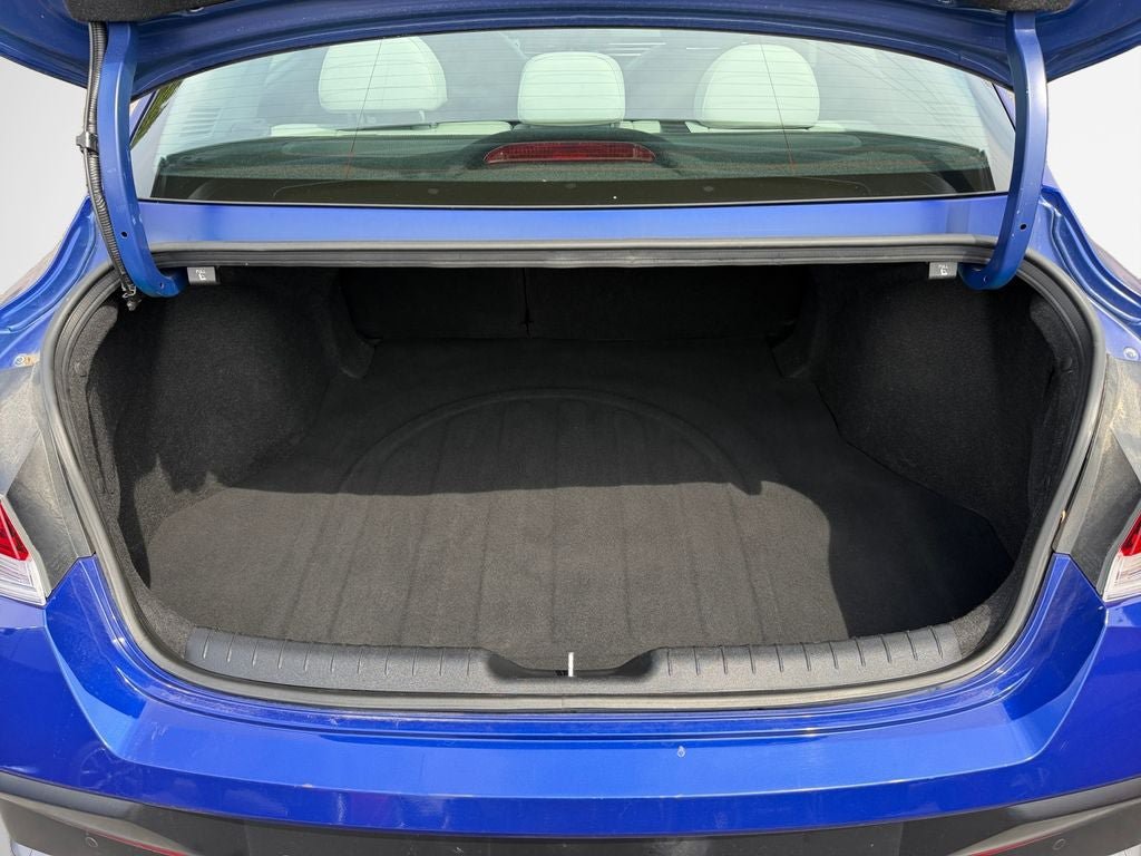 Used 2024 Hyundai Elantra Limited FWD image 27