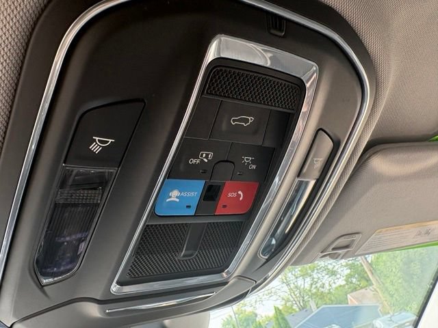 Used 2023 Jeep Grand Cherokee Limited AWD/4WD image 35