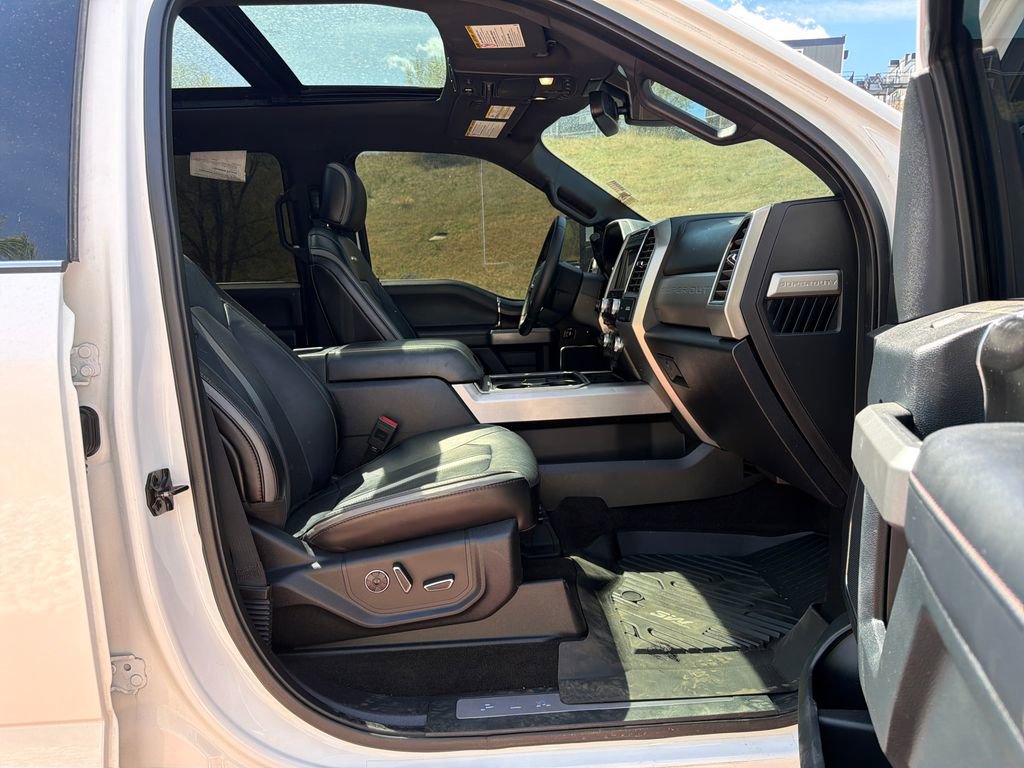 Used 2018 Ford F350 Platinum w/ Platinum Ultimate Package image 32