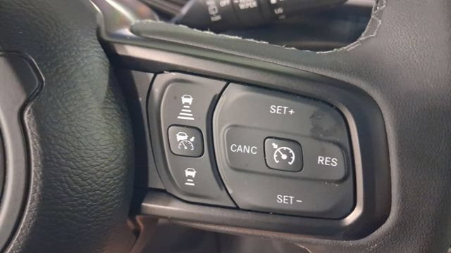 Used 2026 Jeep Wrangler Unlimited Rubicon AWD/4WD image 28