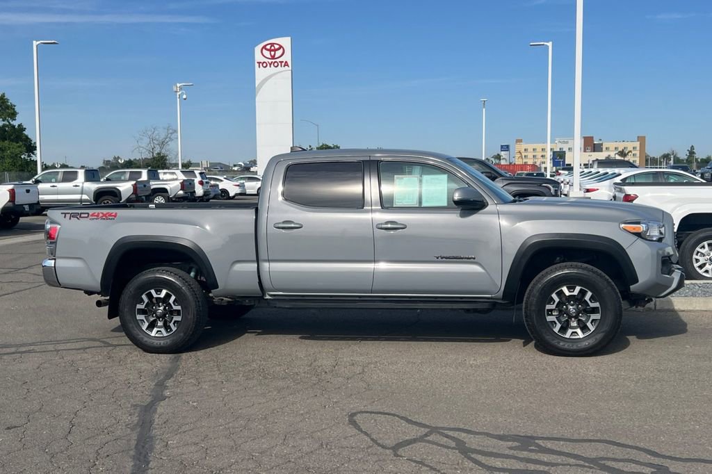 Certified 2021 Toyota Tacoma TRD Off-Road AWD/4WD image 3
