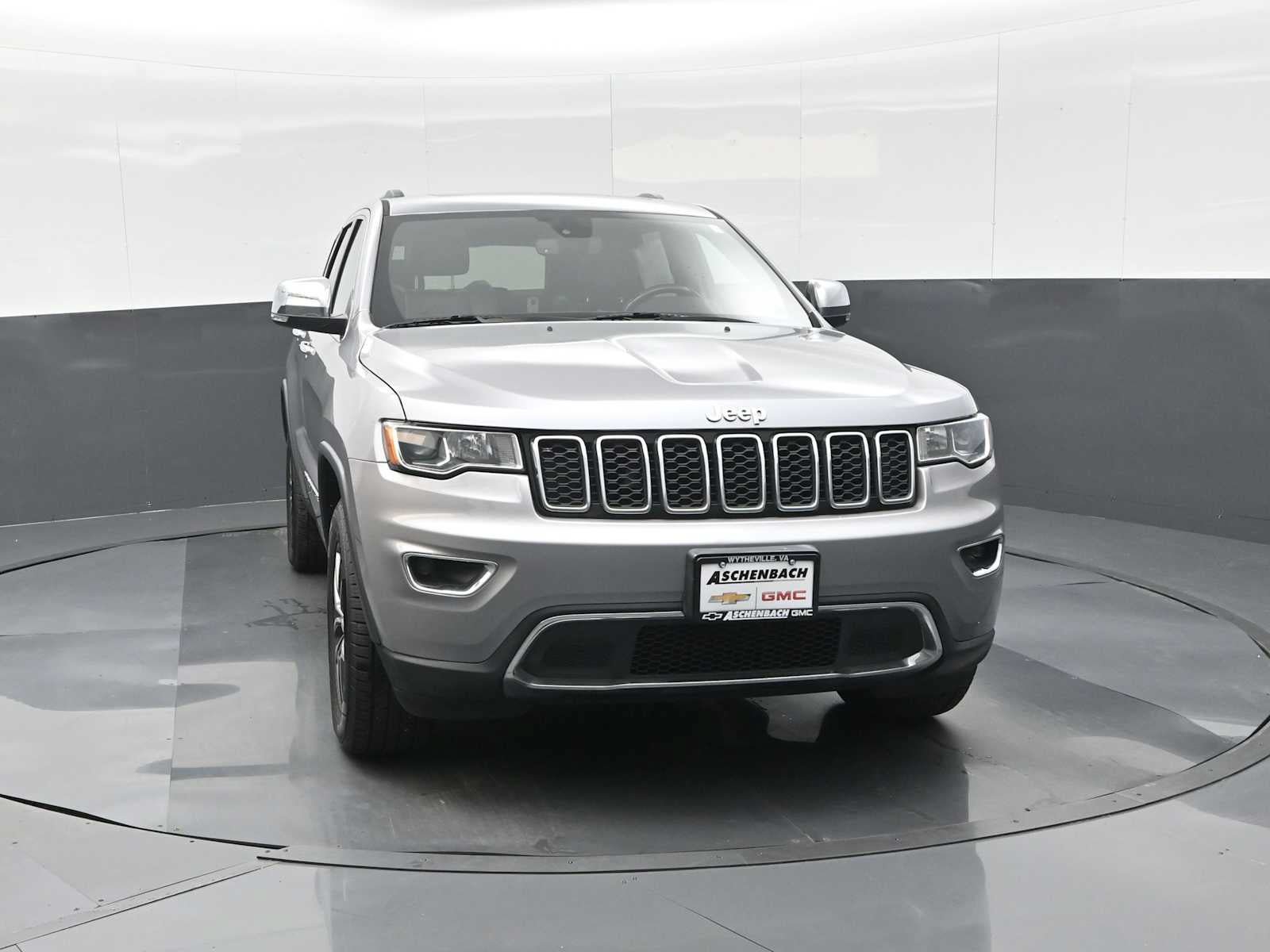 Used 2021 Jeep Grand Cherokee Limited w/ Luxury Group II AWD/4WD image 3