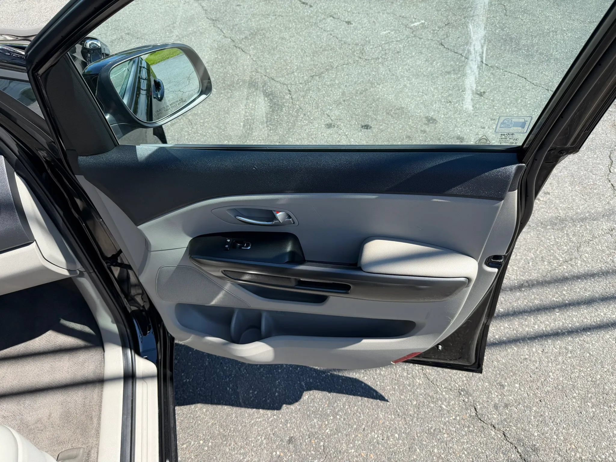 Used 2019 Kia Sedona LX FWD image 38