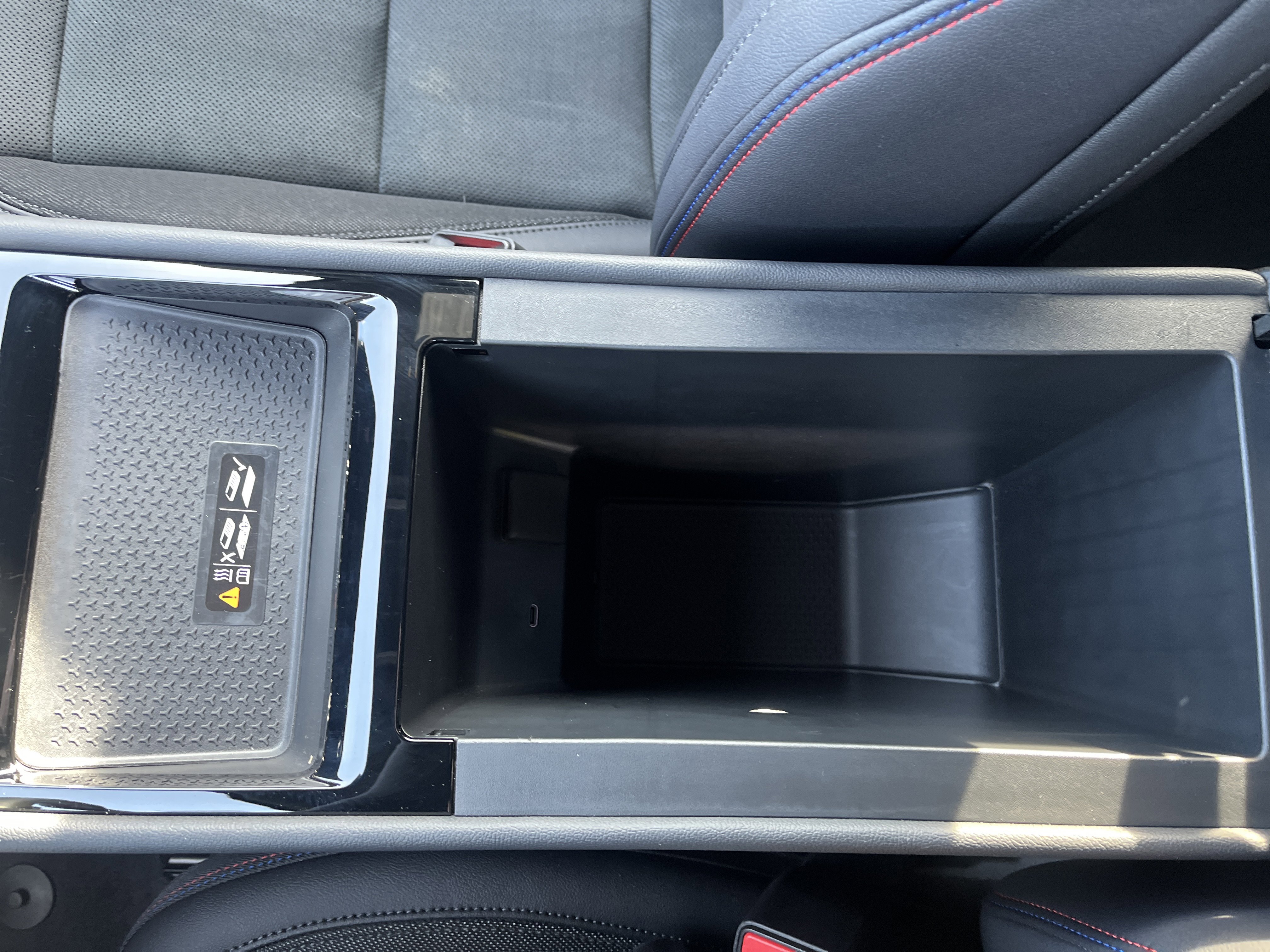 Used 2025 Chevrolet Blazer EV RS image 32