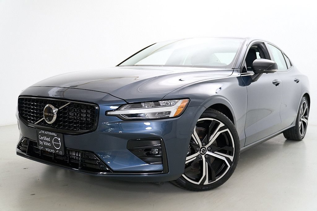 Certified 2024 Volvo S60 B5 Plus AWD/4WD image 2