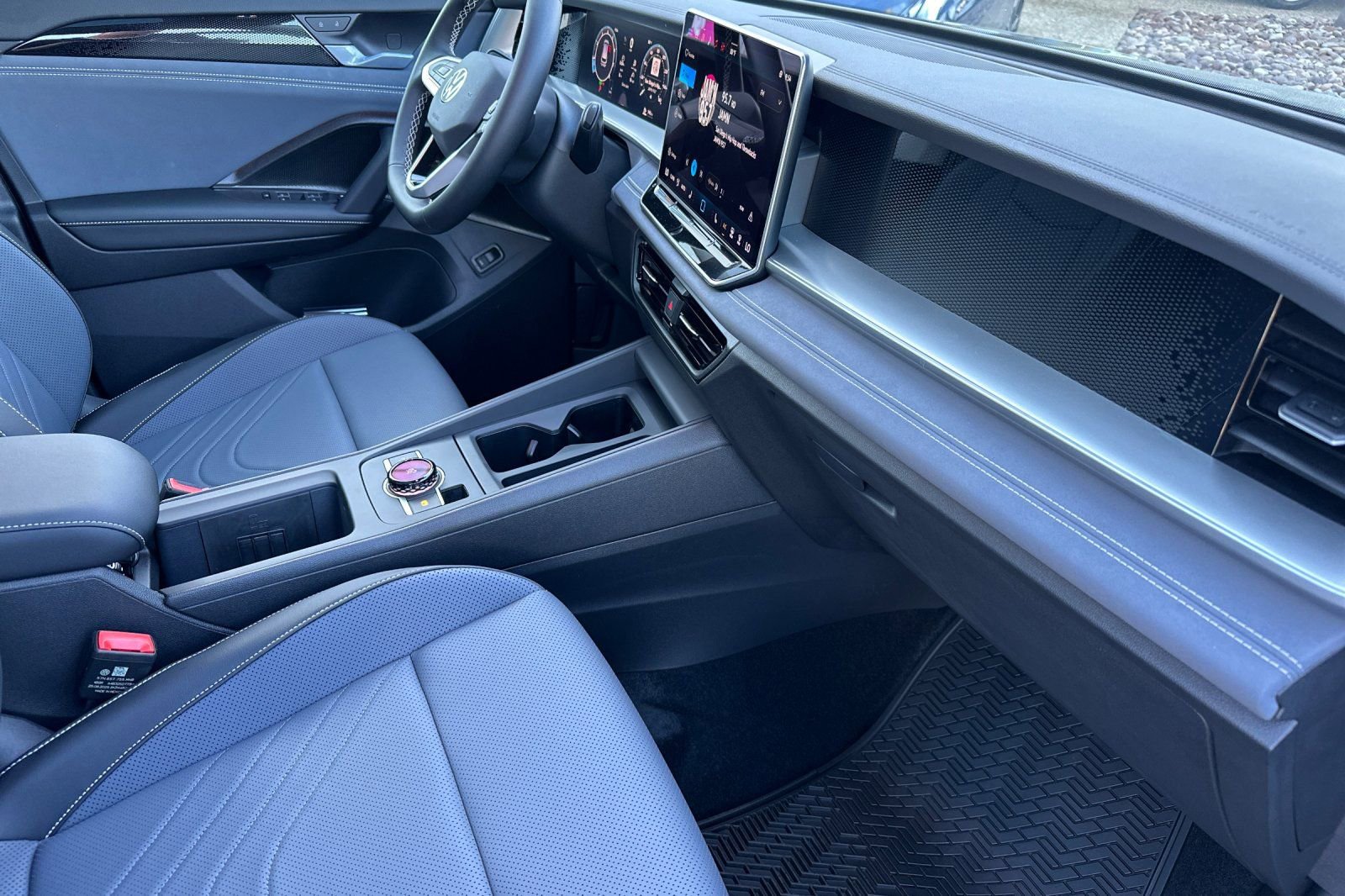 New 2026 Volkswagen Tiguan SE image 14