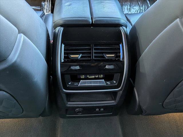 Used 2023 BMW X7 xDrive40i w/ Executive Package AWD/4WD image 19
