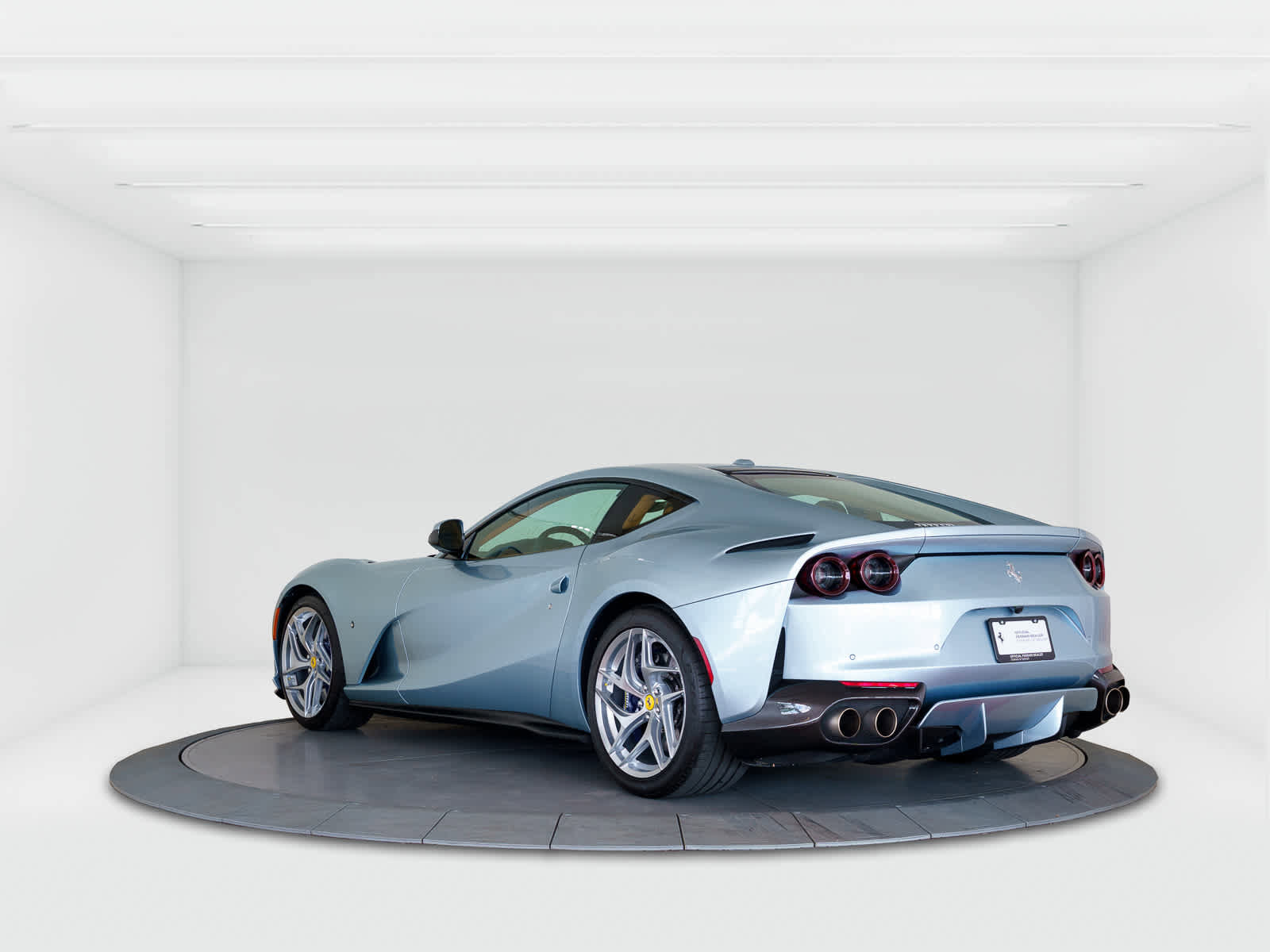 Used 2019 Ferrari 812 Superfast image 3