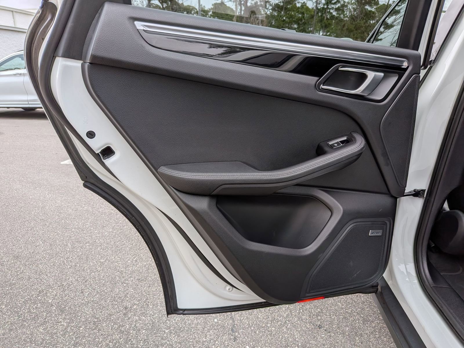 Used 2021 Porsche Macan S image 27