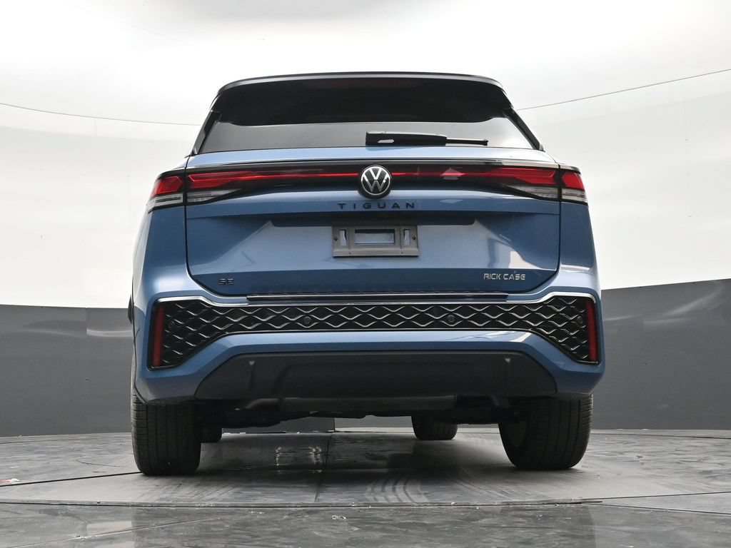 Used 2026 Volkswagen Tiguan SE R-Line FWD image 22