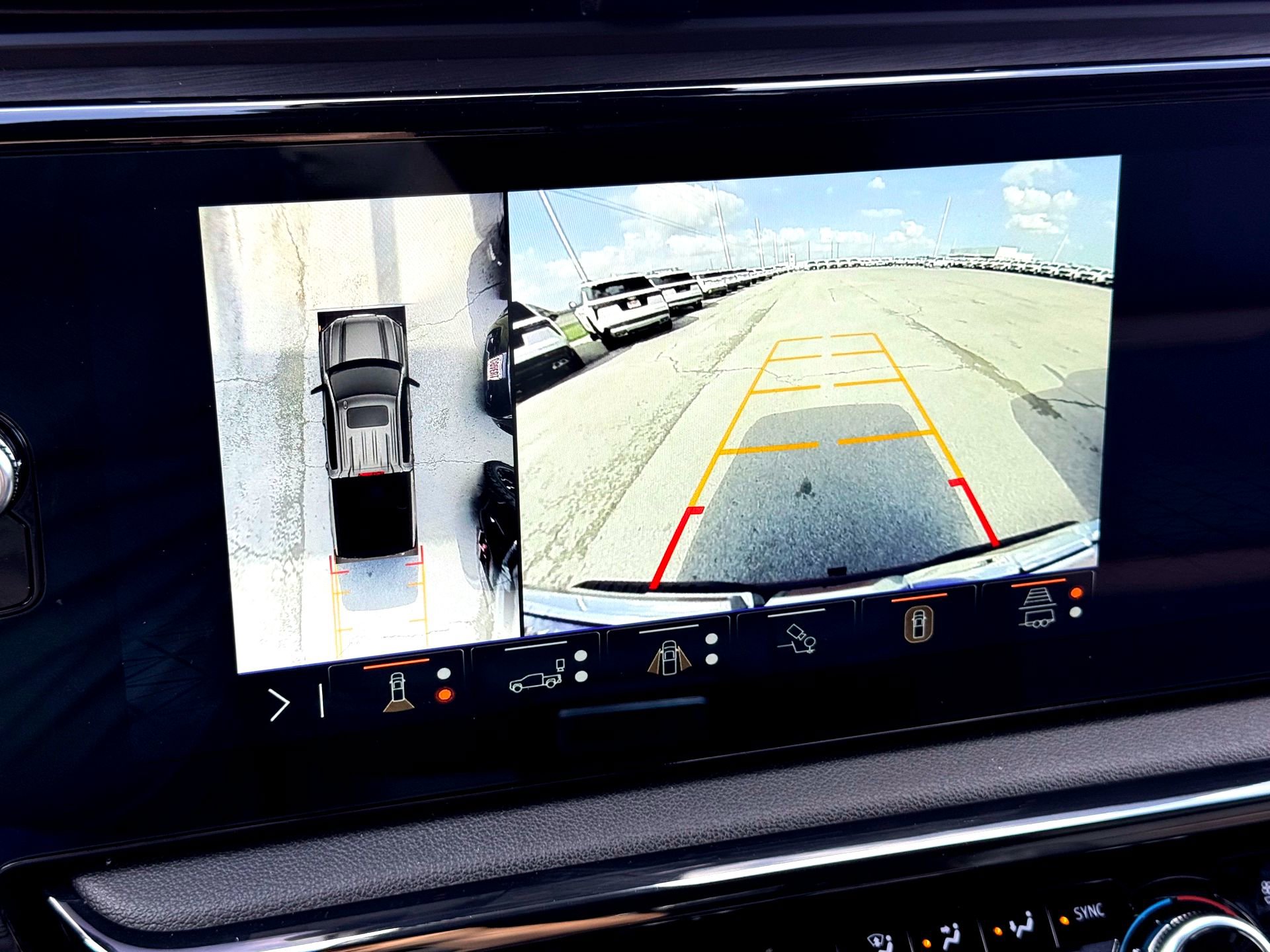 Used 2024 GMC Sierra 1500 AT4 w/ Technology Package image 31