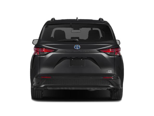 Used 2023 Toyota Sienna XSE FWD image 5