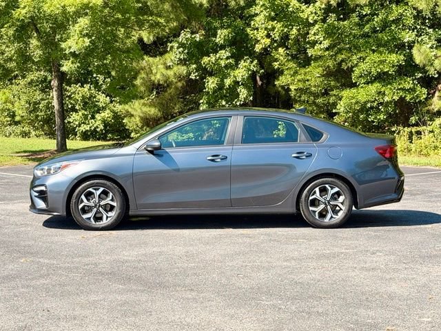 Used 2021 Kia Forte LXS FWD image 3