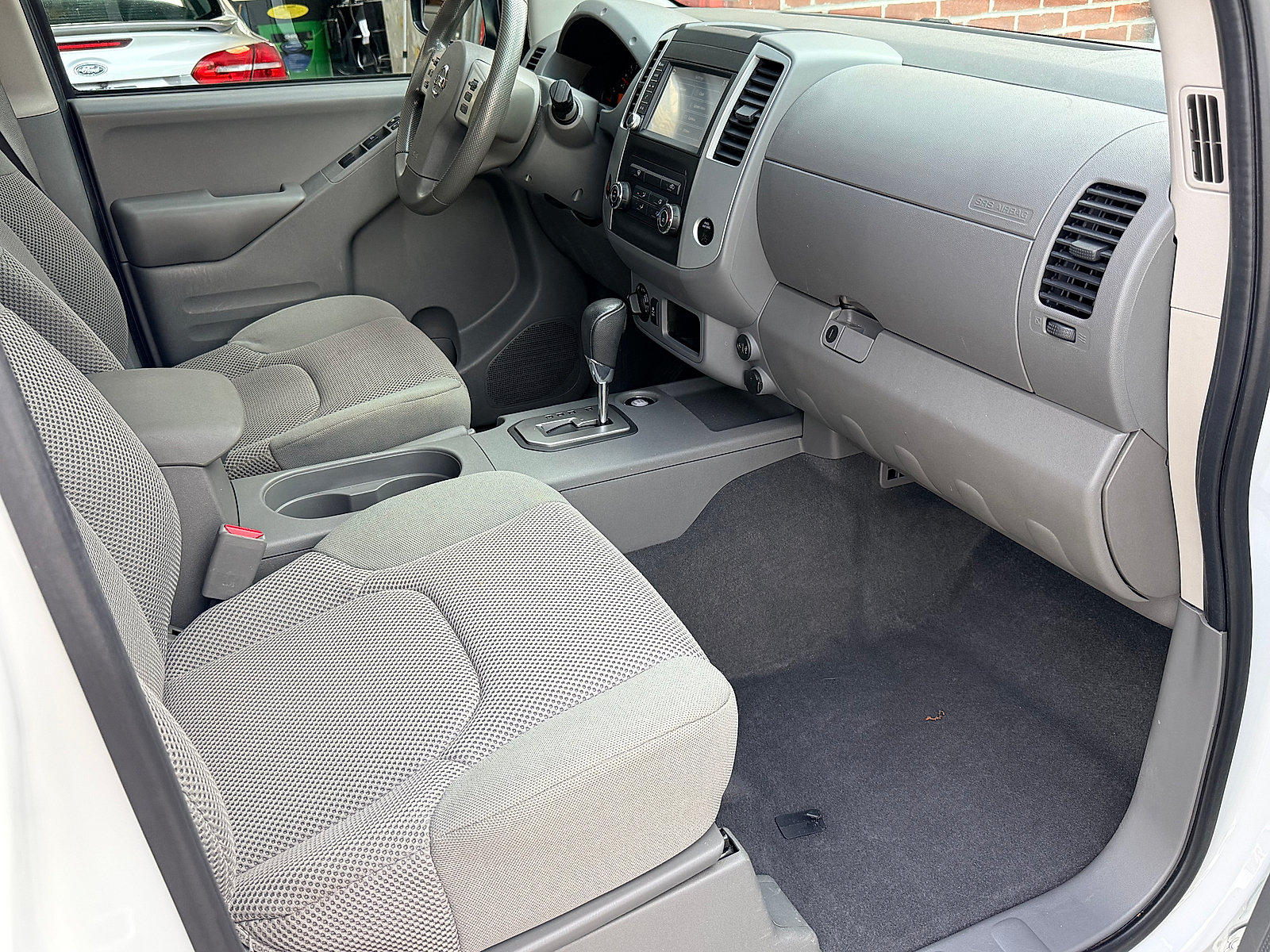 Used 2021 Nissan Frontier SV AWD/4WD image 32