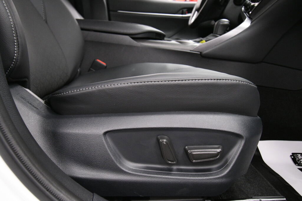 Used 2023 Toyota Camry XSE w/ Cold Weather Package image 26