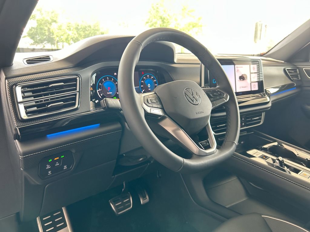 New 2025 Volkswagen Atlas Cross Sport SEL Premium R-Line image 17