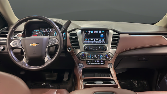 Used 2019 Chevrolet Suburban Premier AWD/4WD image 11