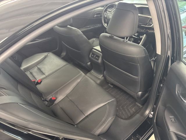 Used 2017 Honda Accord EX-L image 25