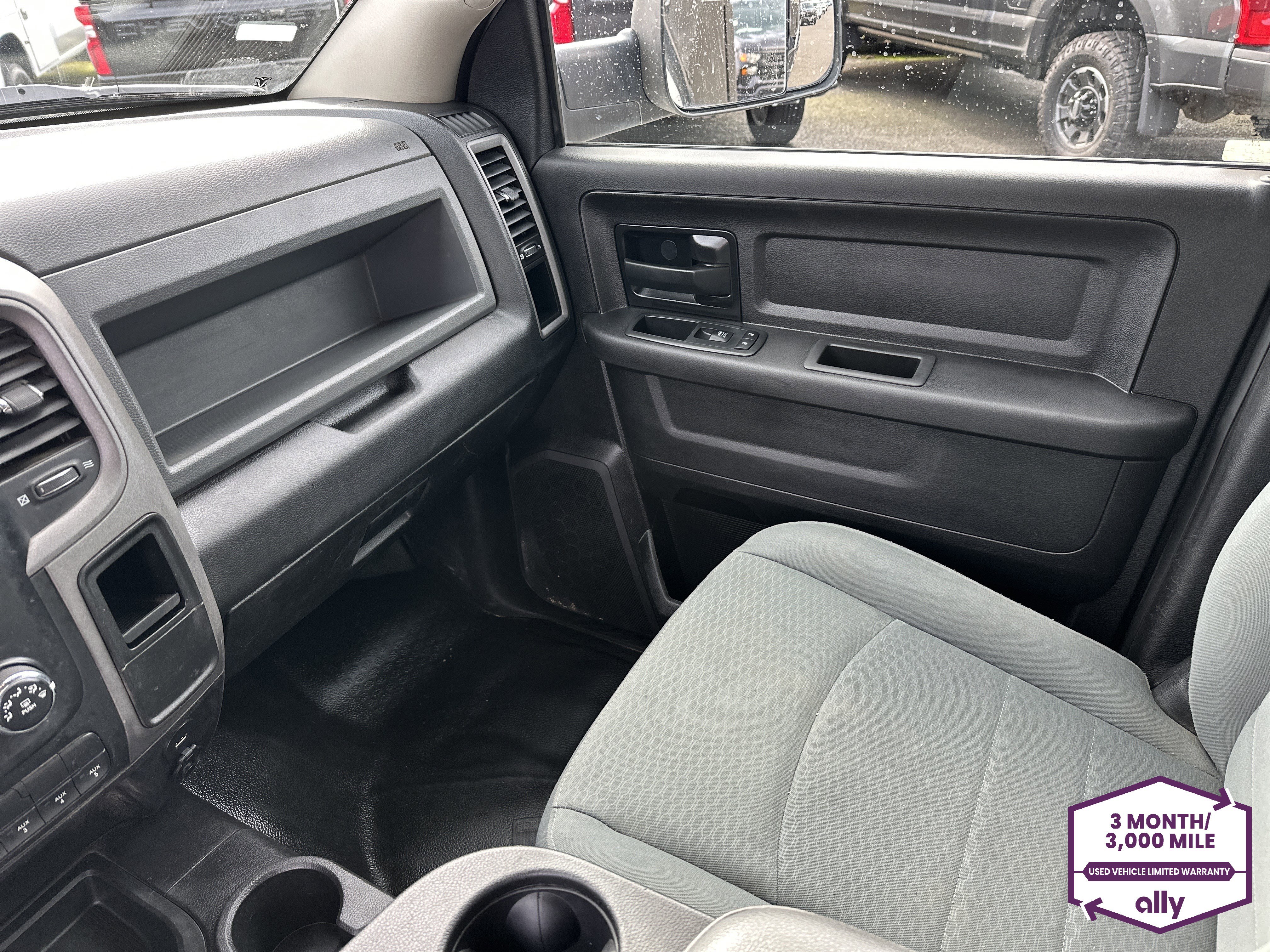 Used 2018 RAM 3500 Tradesman w/ Chrome Appearance Group AWD/4WD image 24