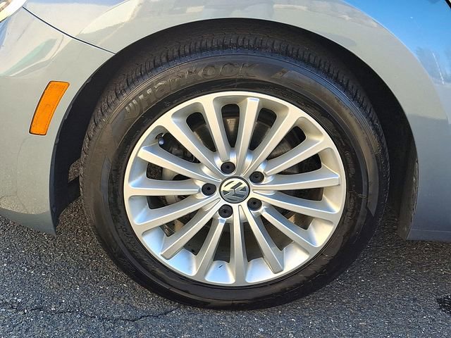 Used 2019 Volkswagen Beetle 2.0T SE image 26