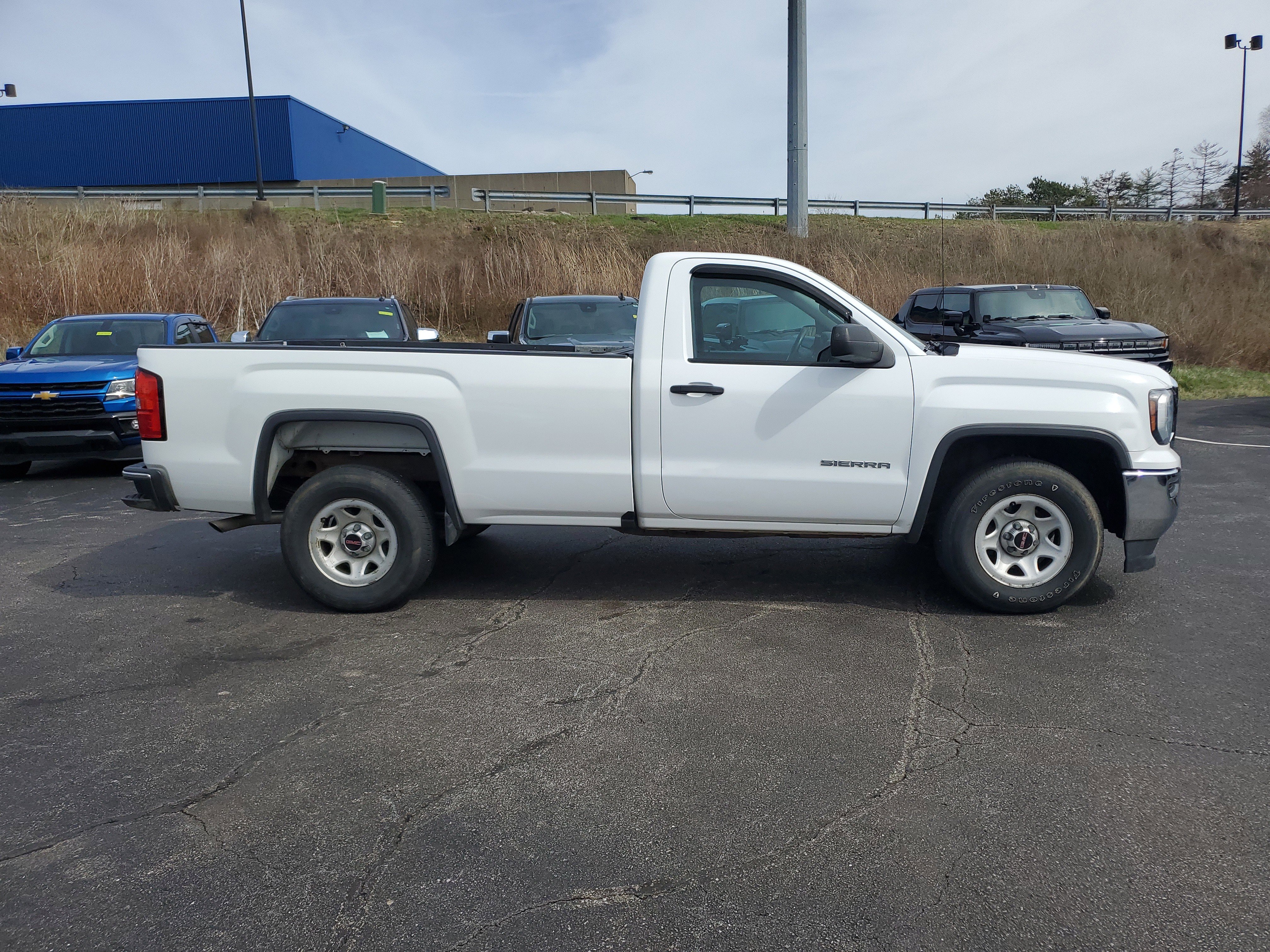 Used 2016 GMC Sierra 1500 2WD Regular Cab image 3