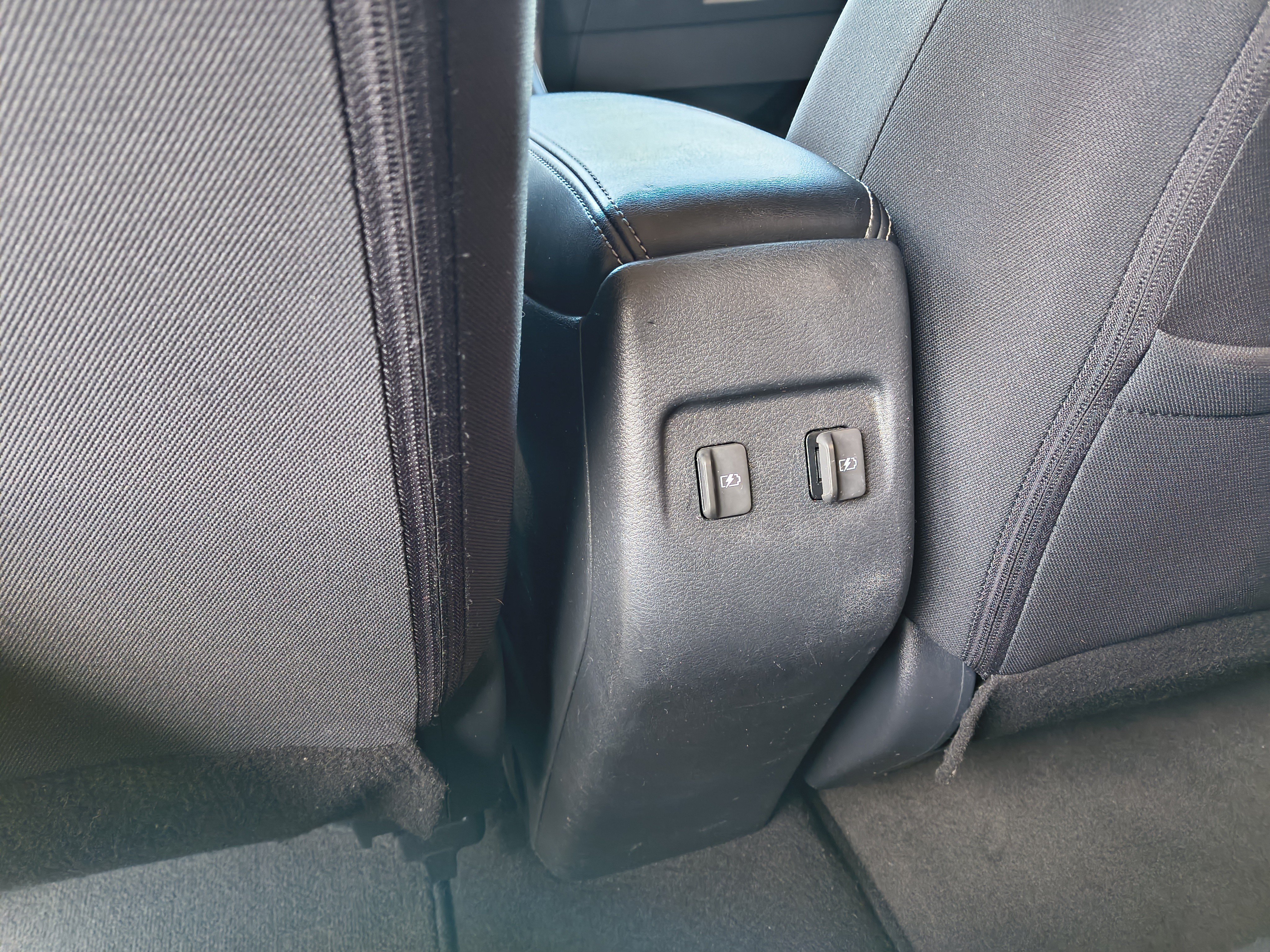 Certified 2023 Nissan Kicks SV FWD image 18